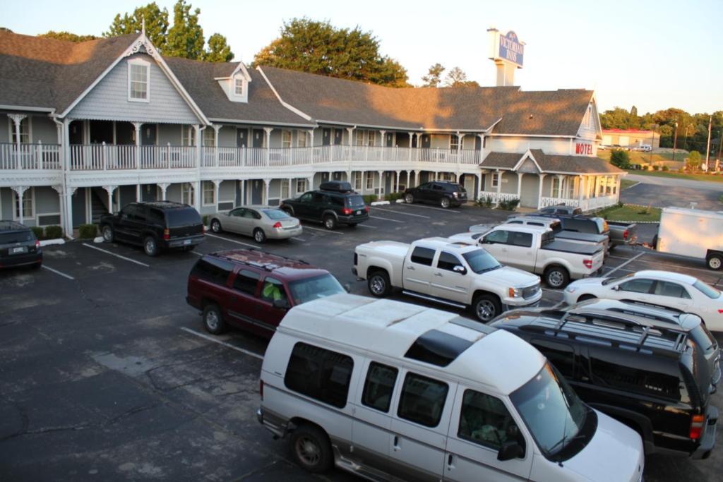 Victorian Inn Athens Exterior photo